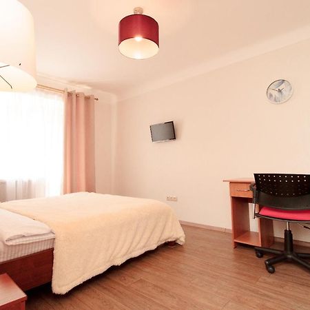 Apartment On Sobornyi Avenue 61 Oleksandriia ภายนอก รูปภาพ